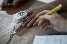 AI-powered pulse oximeter monitoring